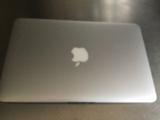 MACBOOK AIR 11'