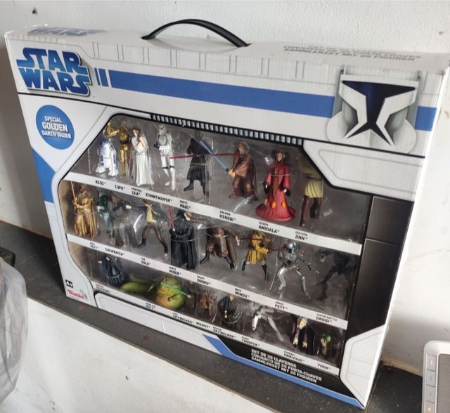 COLECCIÓN DE 25 LLAVEROS DE STAR WARS