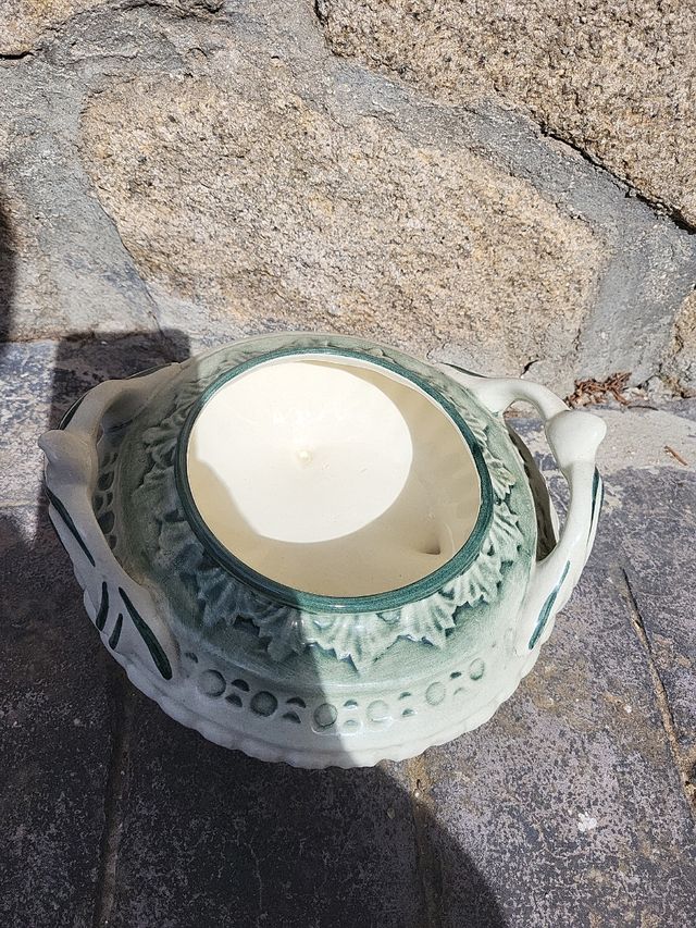 Sopera de porcelana muy antigua