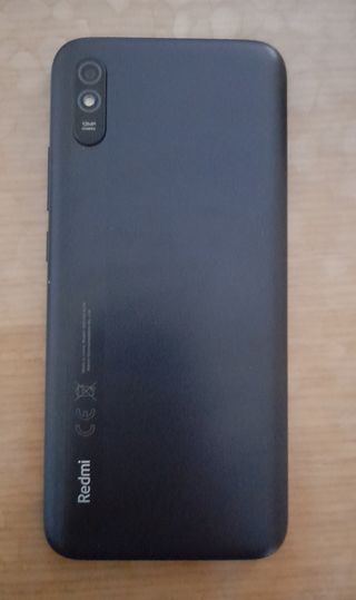 xiaomi Redmi 9AT con funda incluida