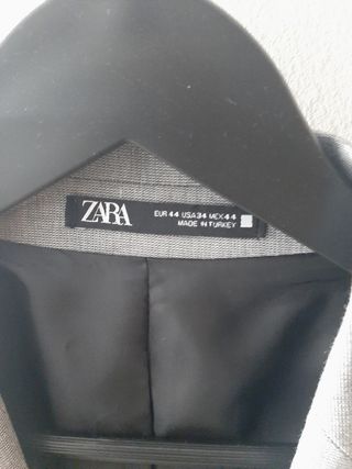 TRAJE GRIS