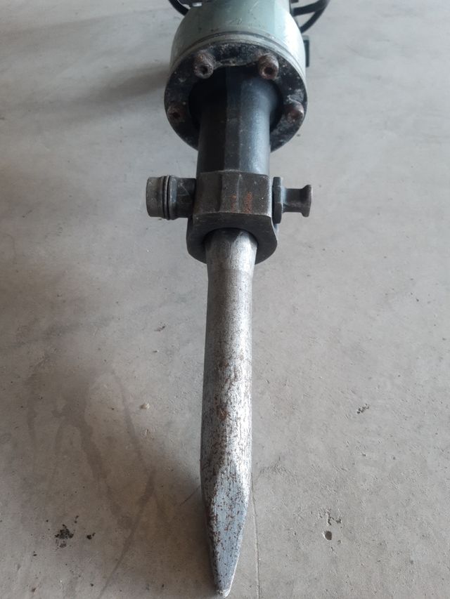 DEMOLEDOR HITACHI.