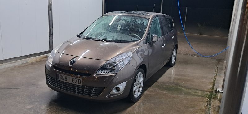 Renault Grand Scenic 2011 - foto 1