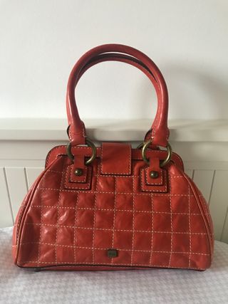 Purificación García bolso piel