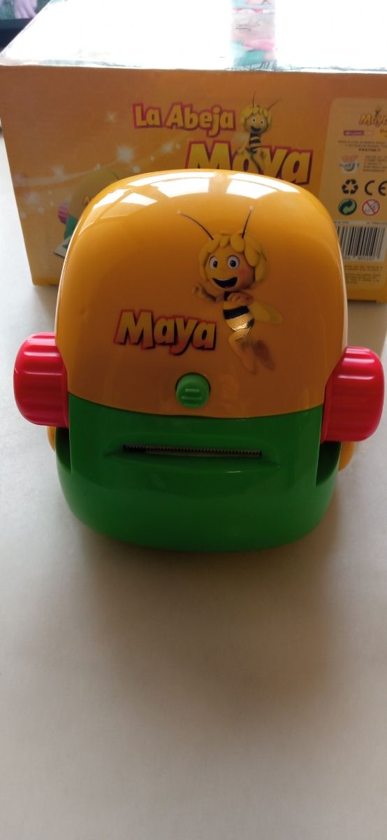 Parque construcción Abeja Maya + Pegamola