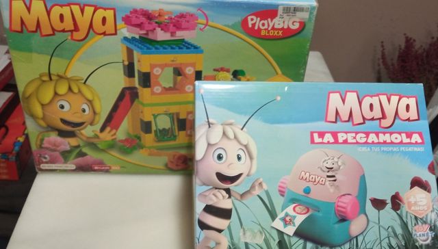 Parque construcción Abeja Maya + Pegamola