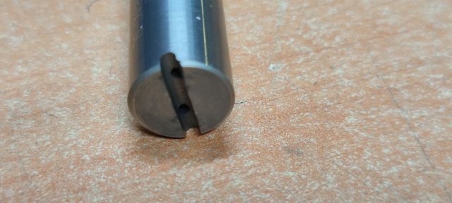 BROCA DE M/D CON REFRIGERACIÓN 16 MM