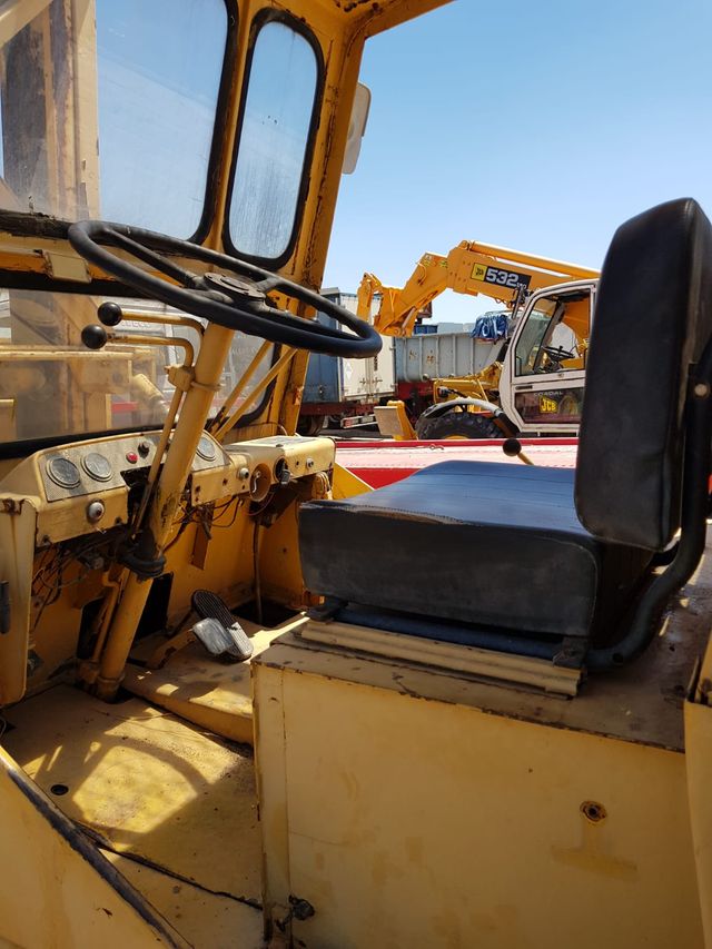 CARRETILLA ELEVADORA DIESEL  DE 7.000 Kg