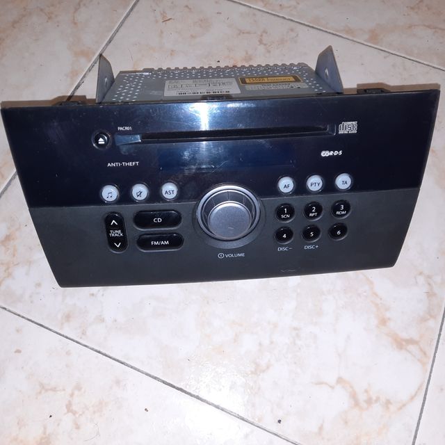 Radio CD Suzuki Swift