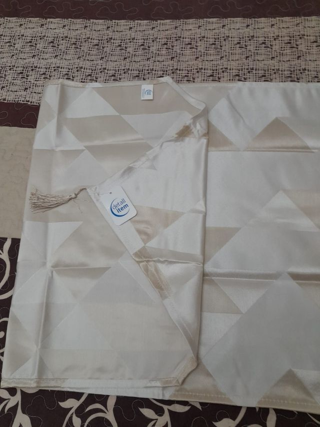 CAMINO DE MESA   ( NUEVO ) .