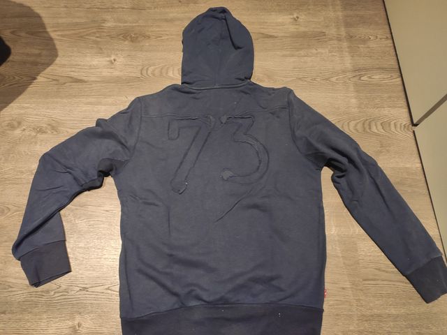 SUDADERA LEVI'S CON CAPUCHA