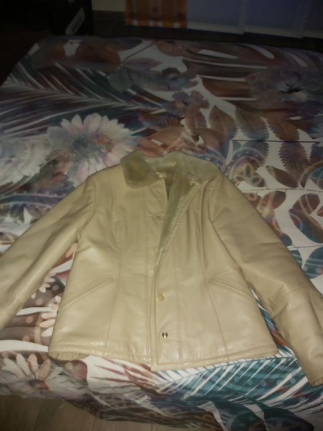 Cazadora de piel vuelta