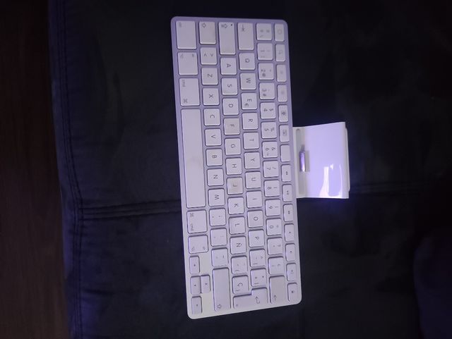 teclado Apple inalámbrico