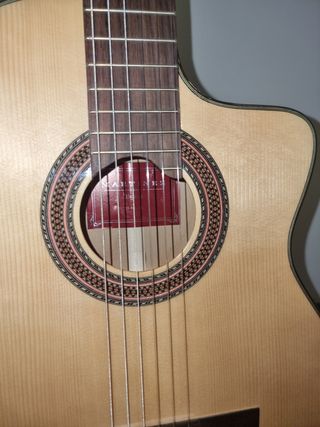 Guitarra Martinez ES-08S Amplificada