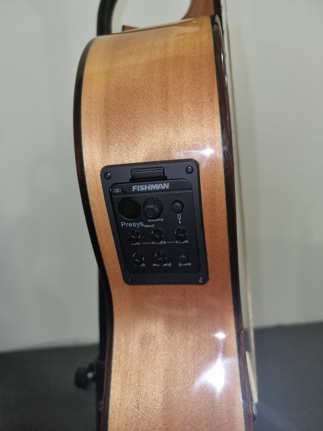 Guitarra Martinez ES-08S Amplificada