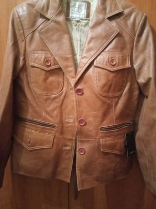 Chaqueta de piel 