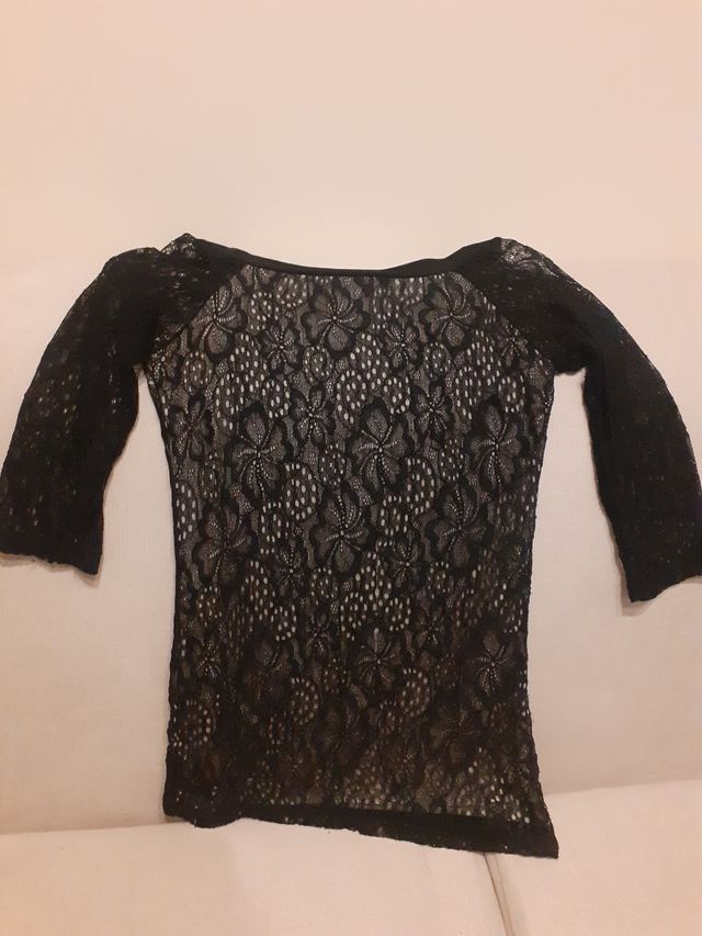 maglietta nera in pizzo elegante