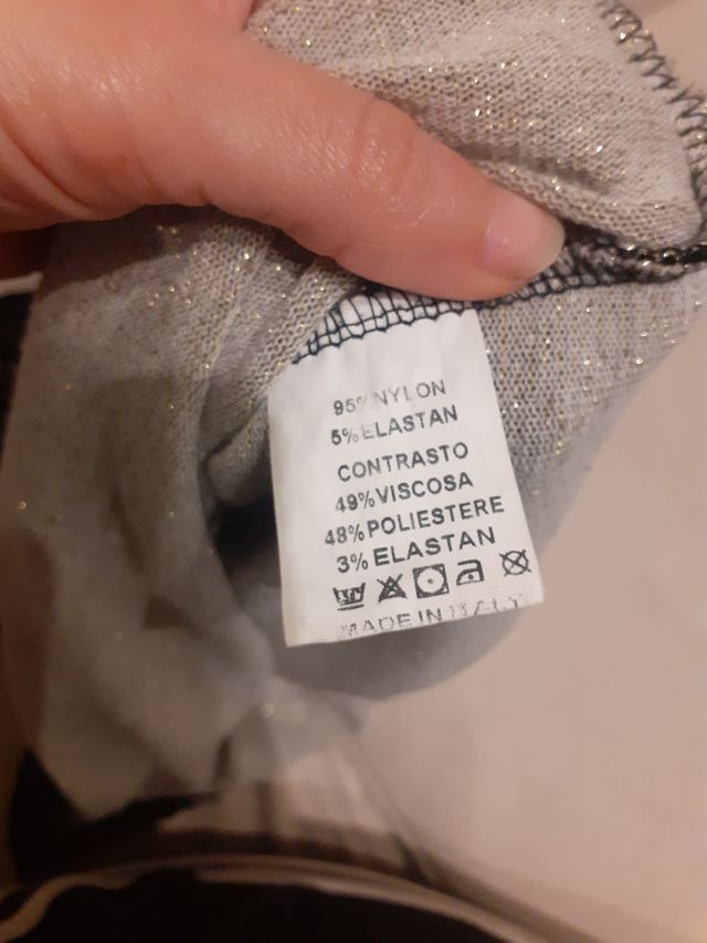 maglietta nera in pizzo elegante