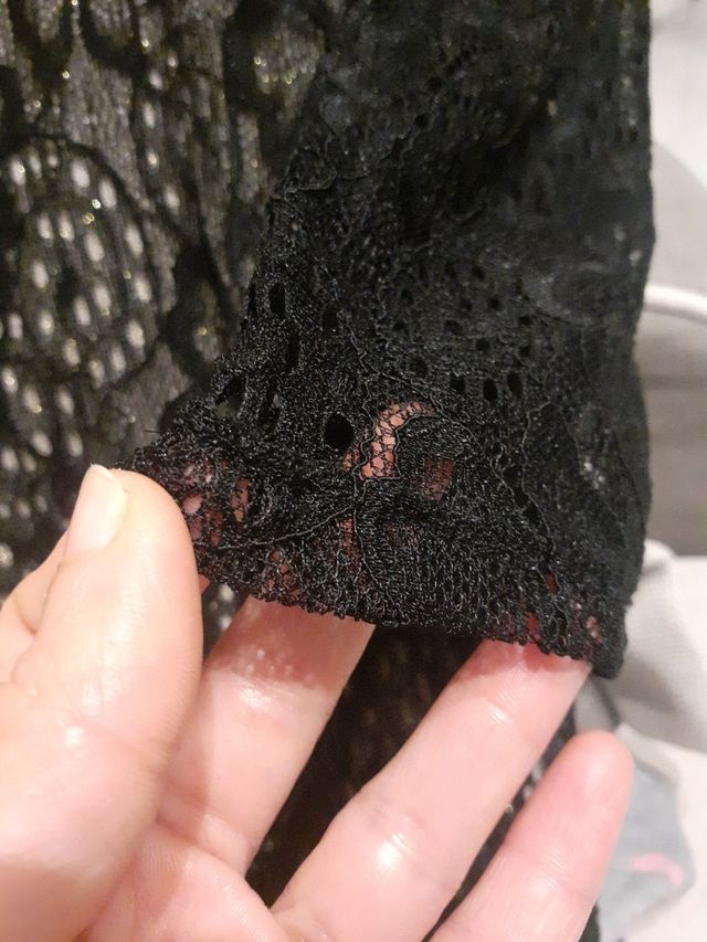 maglietta nera in pizzo elegante