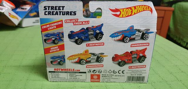 Máquina Hot Wheels Street creatures