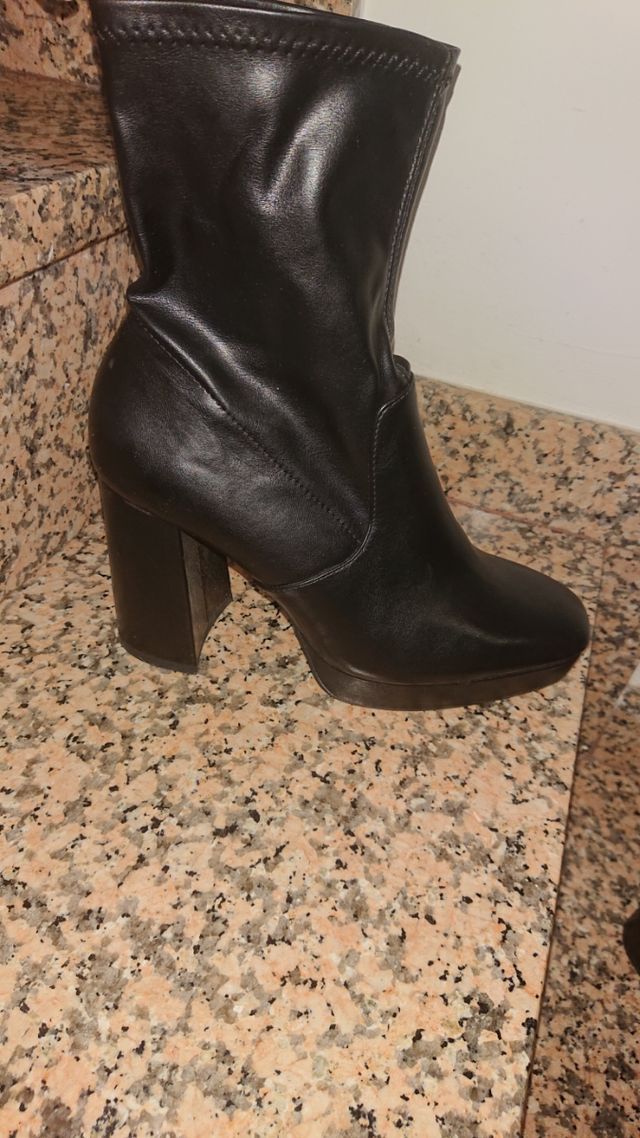 botas tacon grueso negros