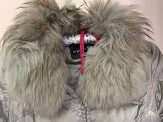 Abrigo de plumón marca phard