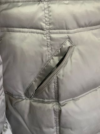 Abrigo de plumón marca phard 
