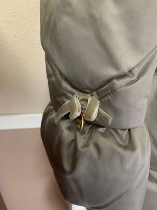 Abrigo de plumón marca phard