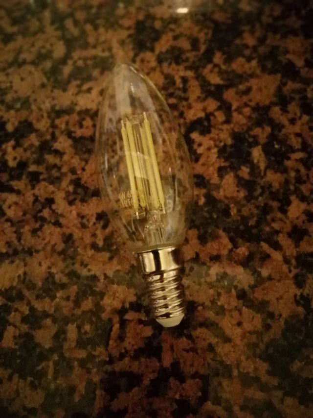 Lámpara de mesilla artesanal