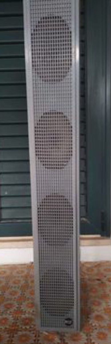 Colonnina con 4 altoparlanti rcl