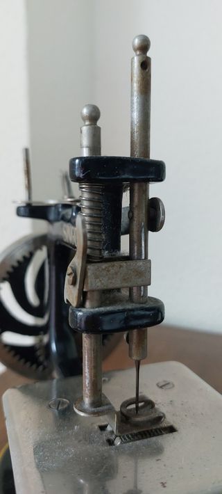 Maquina de coser Singer