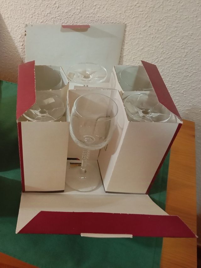 CRISTALERIA BOHEMIA 24 PIEZAS