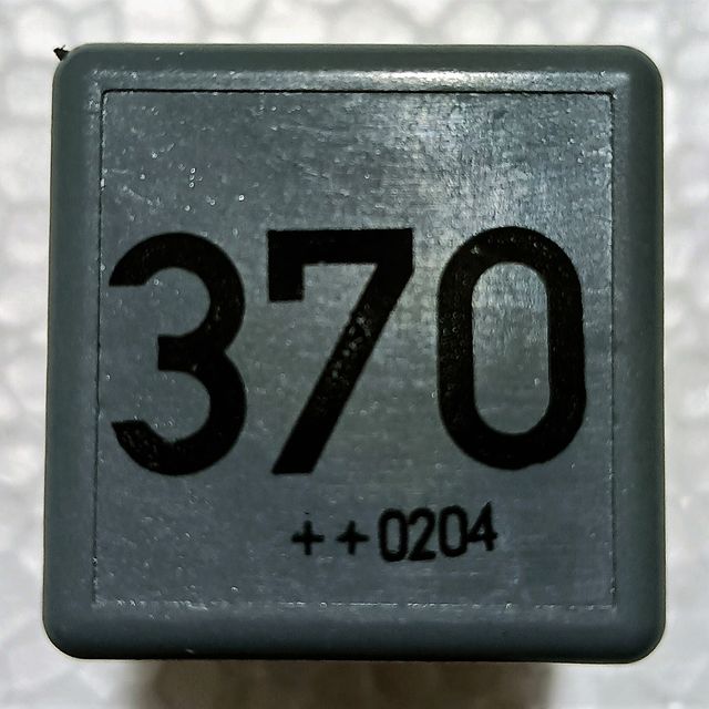 RELE DE CORRIENTE DE TRABAJO 8D0951253 AUDI A6 C5