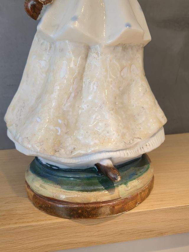 Porcelana figura campestre