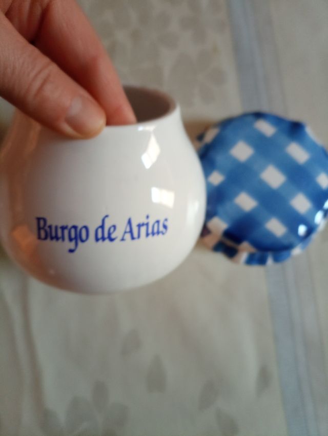 Quesera de porcelana