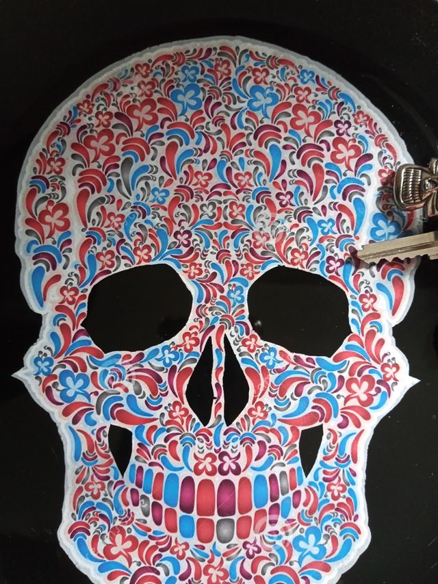 Bandejas. Vacía bolsillos.Varios modelos Calavera.