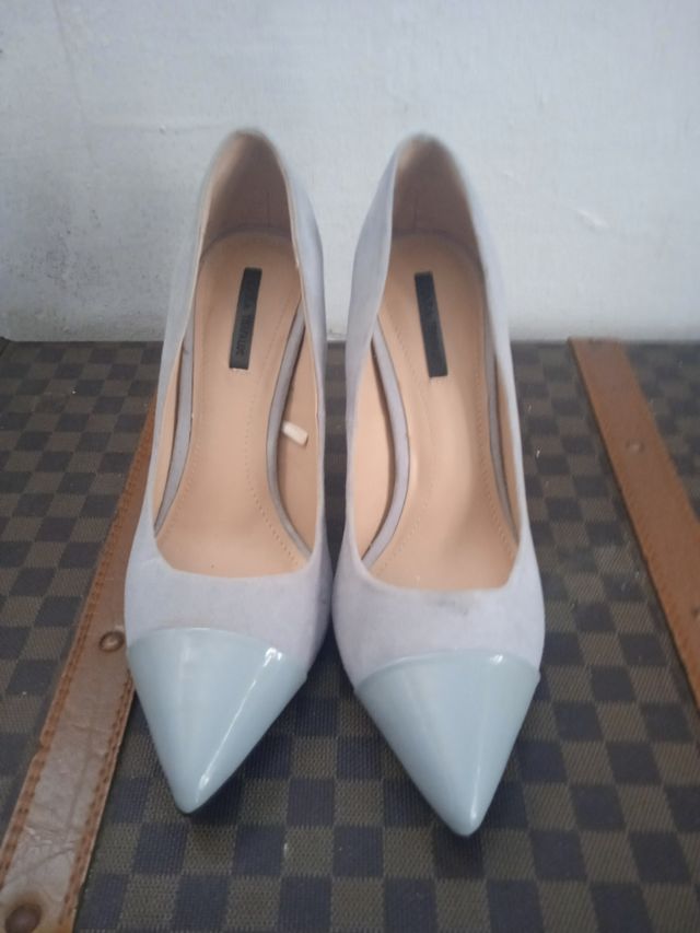 se venden zapatos de tacon