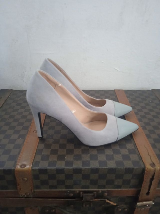 se venden zapatos de tacon