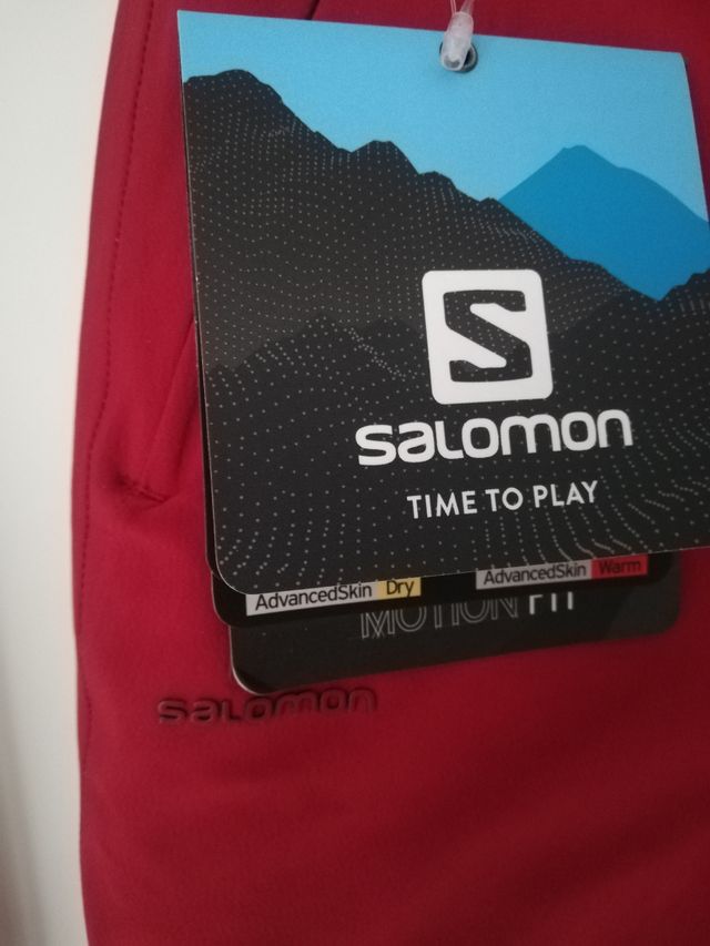 pantalón esquí mujer con etiqueta Salomon