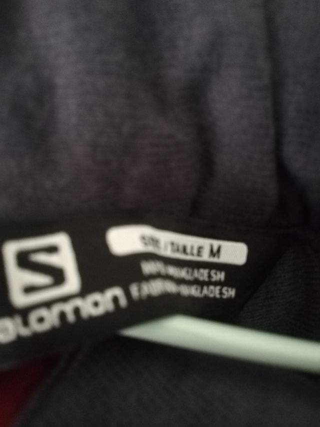 pantalón esquí mujer con etiqueta Salomon