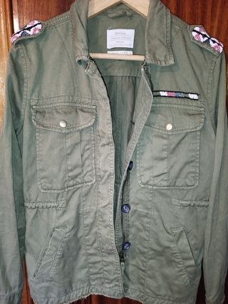 Chaqueta Bershka 