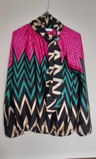 Blusa varios colores, con lazo