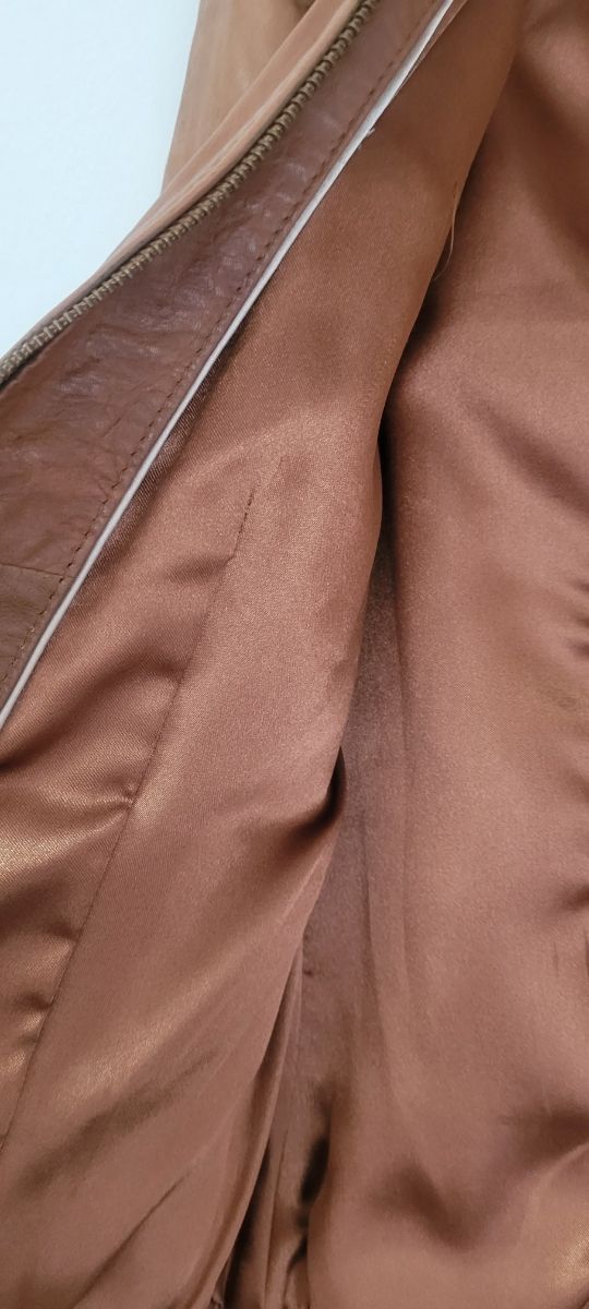 Cazadora de cuero Stradivarius