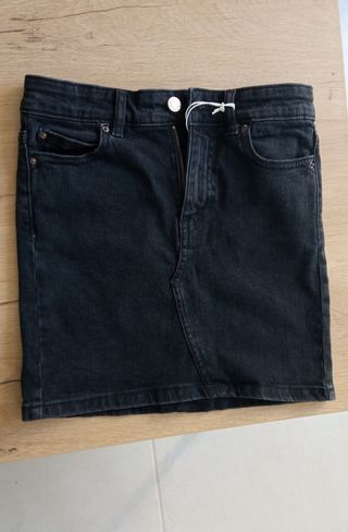 Falda Green Coast talla 34, entre gris y negra