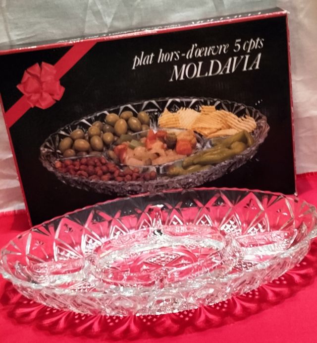 Fuente de Cristal con 5 departamentos