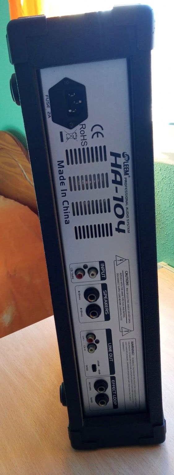 Amplificador, sintetizador y trípode