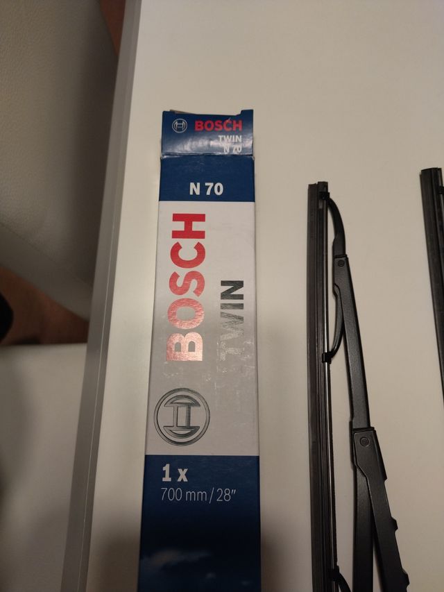 Escobillas limpiaparabrisas para camión.