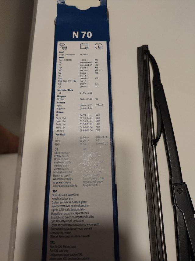 Escobillas limpiaparabrisas para camión.