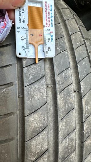 Cuatro neumáticos 215-65-17 michelin 