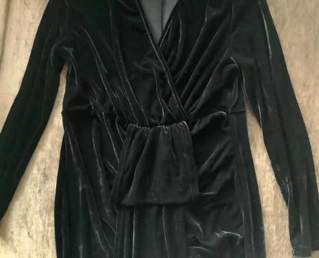 Vestido de terciopelo negro talla L